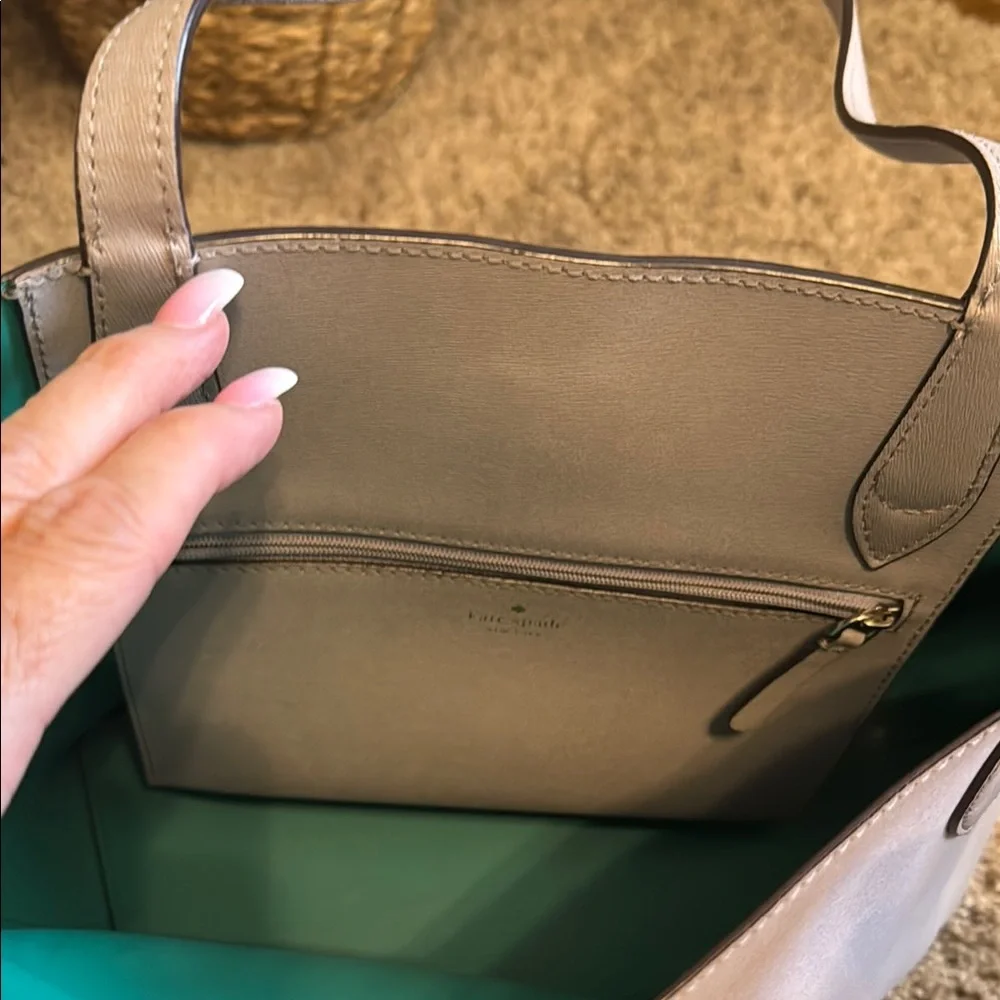kate spade gray leather tote with gold clover detail